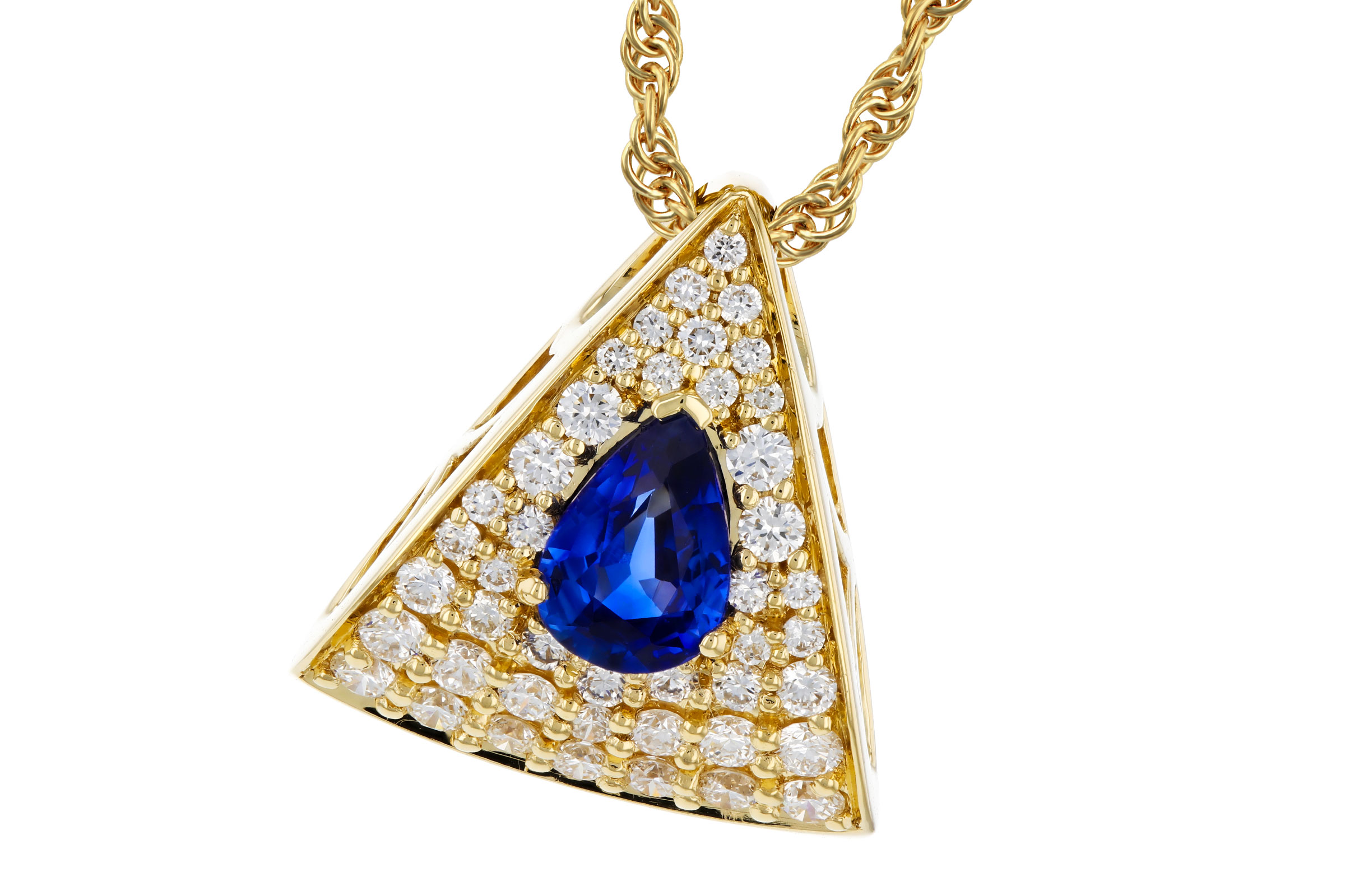 A330-38804: NECKLACE .51 SAPPHIRE .85 TGW (6x4MM SA)
