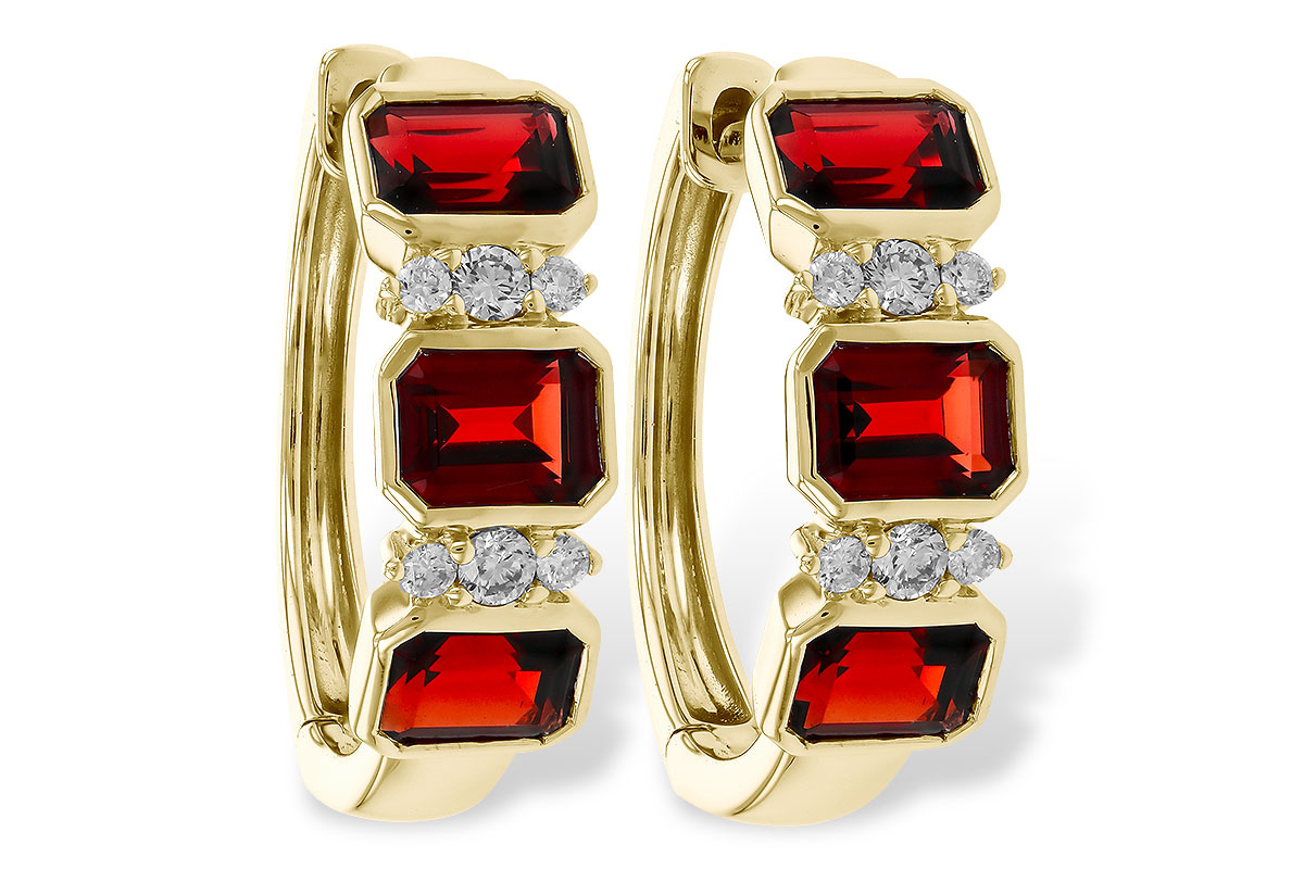 C329-47877: EARRING 1.50 TW GARNET 1.61 TGW