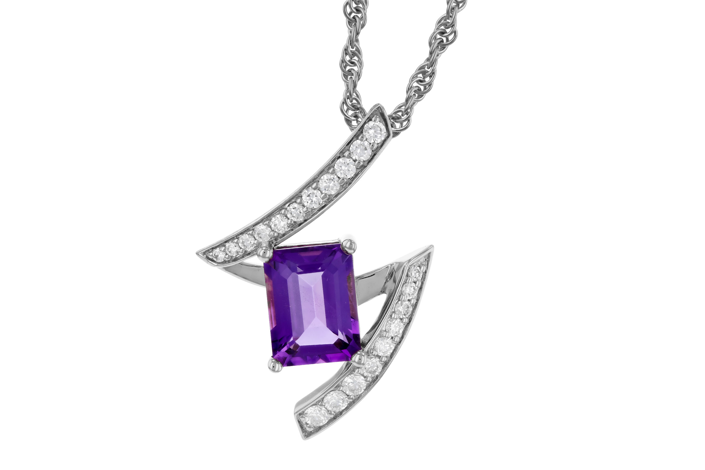 C330-39695: NECKLACE 1.36 AMETHYST 1.56 TGW (8x6MM AMY)
