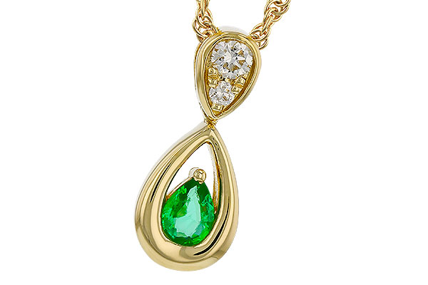 D329-49686: NECKLACE .10 EMERALD .16 TGW (4x3 EMER)