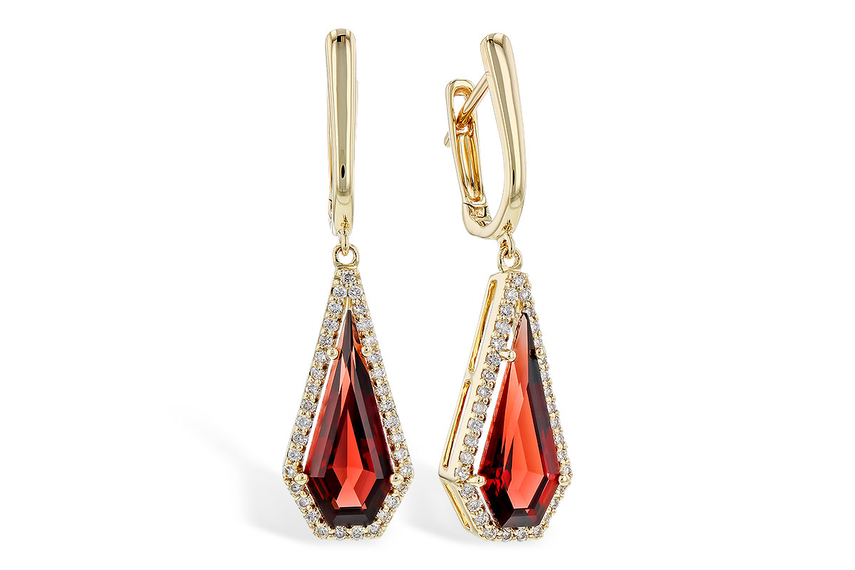 E328-56949: EARR 3.16 TW GARNET 3.40 TGW