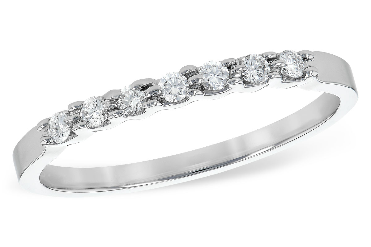 G244-06076: LDS DIA WED RG .12 TW (7 STONES)