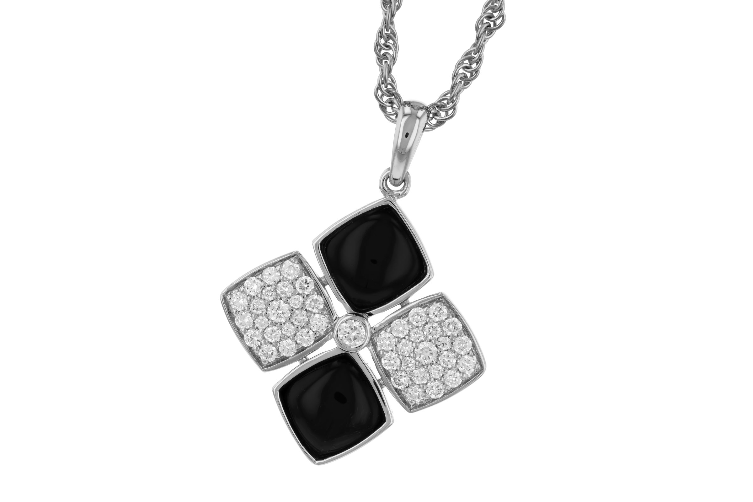 K330-37894: NECKLACE 1.23 TW ONYX 1.50 TGW
